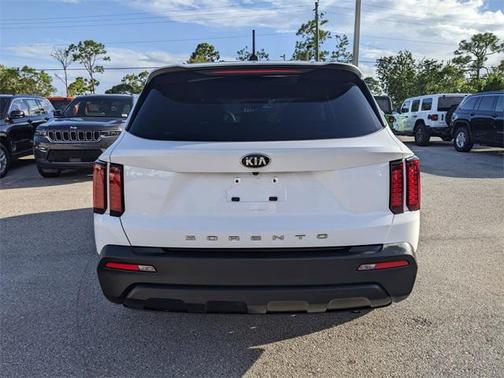 2021 Kia Sorento LX