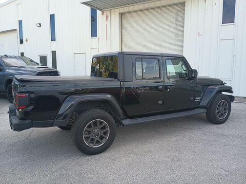 Black Clearcoat 2020 Jeep Gladiator Overland
