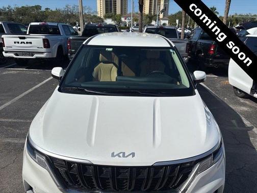 2024 Kia Carnival EX