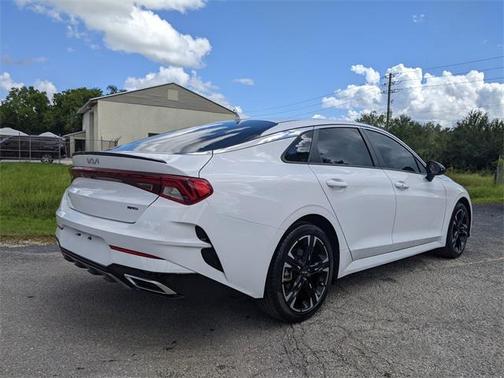 2024 Kia K5 GT-Line