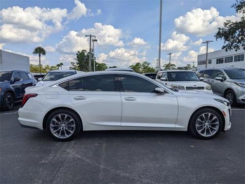 2022 Cadillac CT5 Premium Luxury