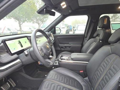 2023 Rivian R1S Adventure