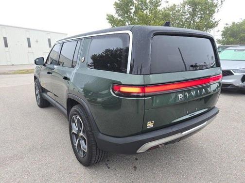2023 Rivian R1S Adventure