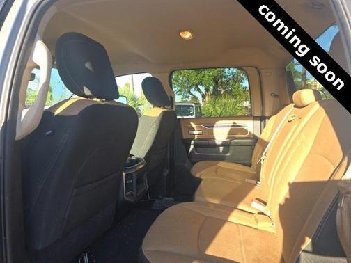 2019 RAM 3500 Big Horn Crew Cab 4x4 8' Box