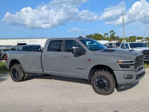 Ceramic Gray Clearcoat 2026 RAM 3500 Laramie Crew Cab 4x4 8' Box