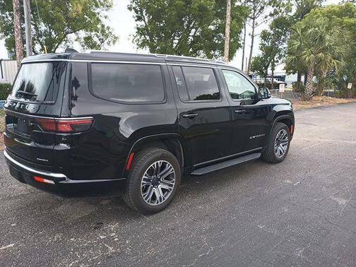 Diamond Black Crystal Pearlcoat 2024 Jeep Wagoneer Series II 4x4