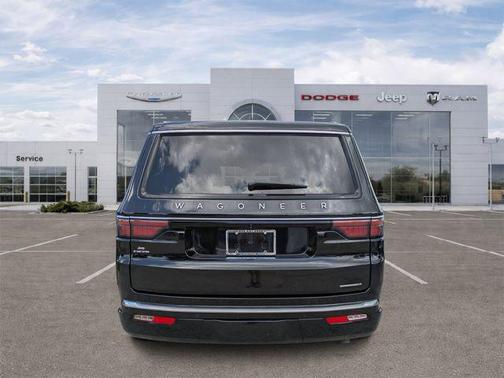 Diamond Black Crystal Pearlcoat 2024 Jeep Wagoneer Series II 4x4