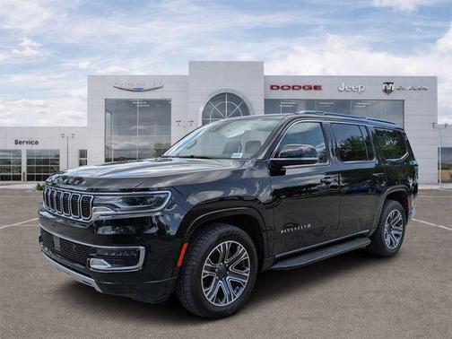 Diamond Black Crystal Pearlcoat 2024 Jeep Wagoneer Series II 4x4
