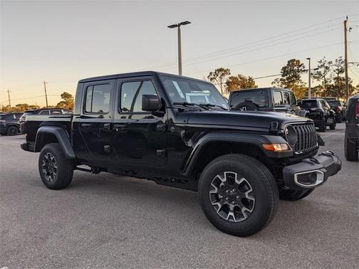 2026 Jeep Gladiator Sahara 4x4