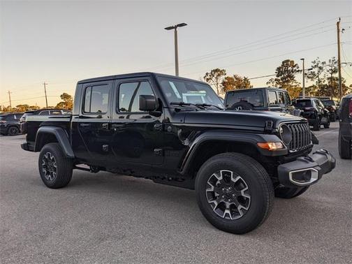 2026 Jeep Gladiator Sahara 4x4