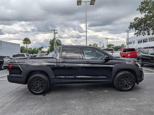2023 Honda Ridgeline Black