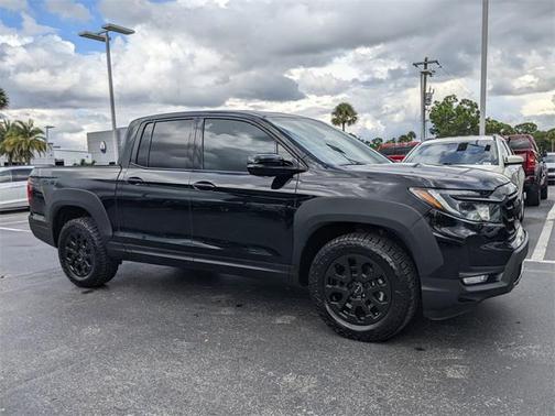 2023 Honda Ridgeline Black