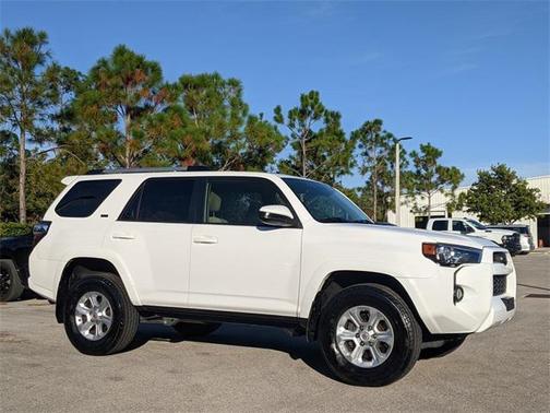 Super White 2019 Toyota 4Runner SR5