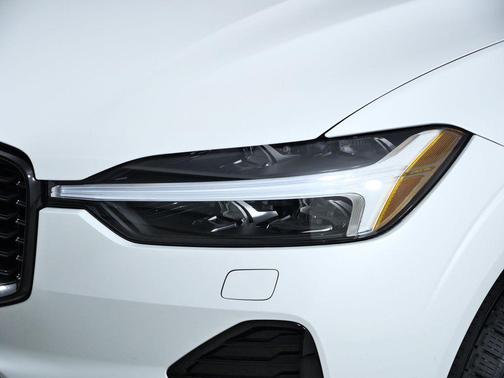 2022 Volvo XC60 Recharge Plug-In Hybrid T8 R-Design