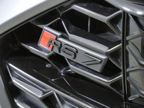 Audi Exclusive Daytona Gray Pearl 2023 Audi RS 7 4.0T