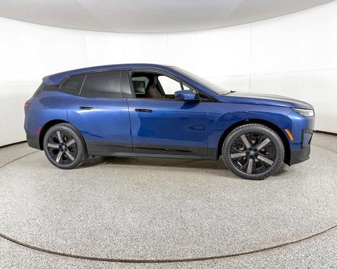 2025 BMW iX xDrive50