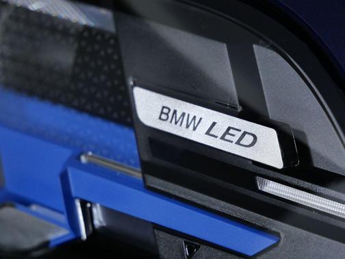 Tanzanite Blue II Metallic 2026 BMW X5 xDrive40i