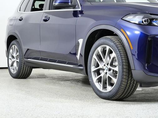 Tanzanite Blue II Metallic 2026 BMW X5 xDrive40i