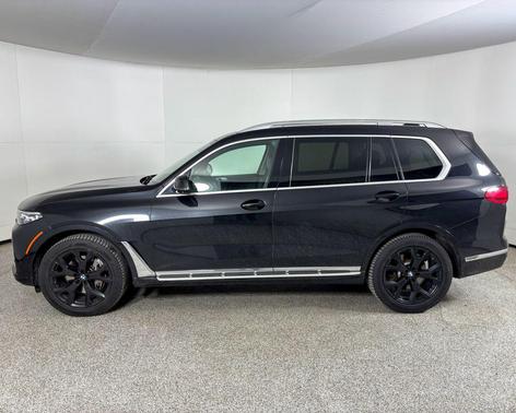 Black Sapphire Metallic 2020 BMW X7 xDrive40i