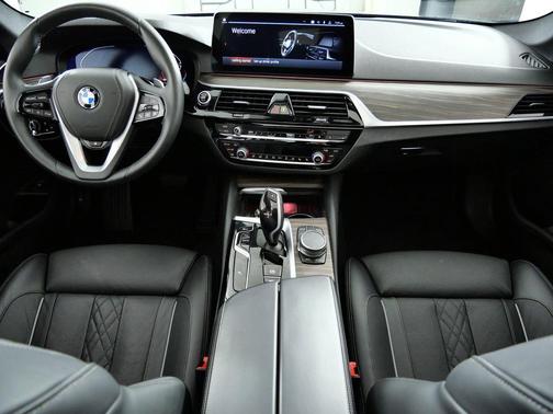 2023 BMW 540 i xDrive