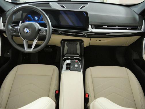 Blue Bay Lagoon Metallic 2025 BMW X1 xDrive28i