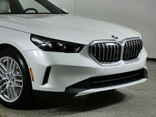 2024 BMW 530 i xDrive