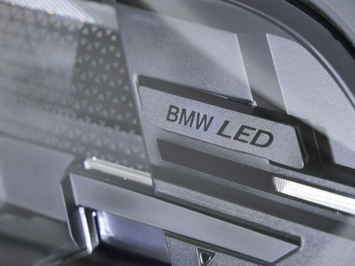 Gray Metallic 2026 BMW X5 xDrive40i