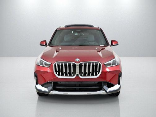 Vegas Red Metallic 2026 BMW X1 xDrive28i