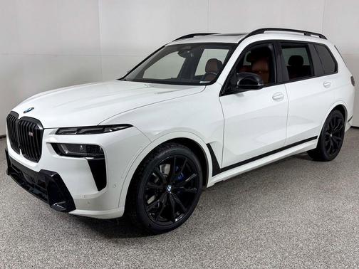 2024 BMW X7 M60i