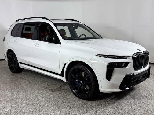 2024 BMW X7 M60i