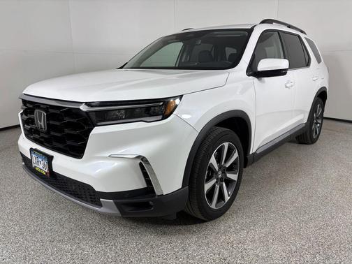 2025 Honda Pilot Touring 8-Passenger
