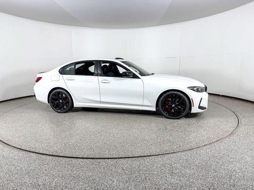 2025 BMW 330 i xDrive