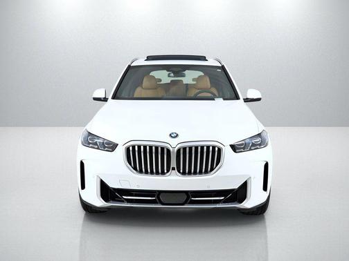 Alpine White 2026 BMW X5 PHEV xDrive50e