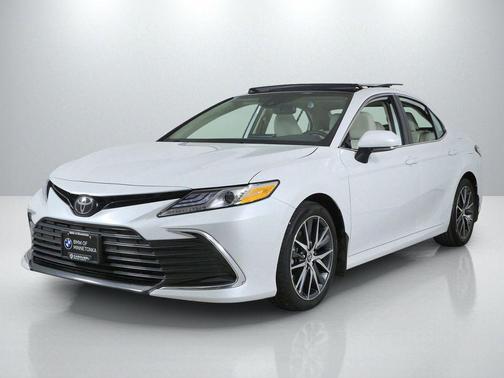 Wind Chill Pearl 2023 Toyota Camry XLE