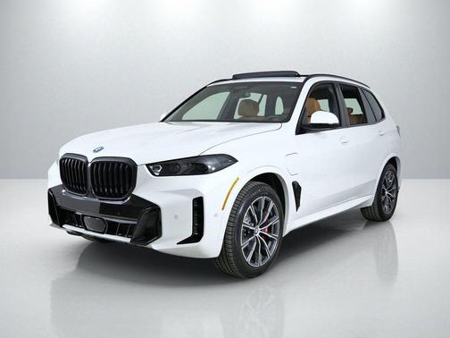 White Metallic 2026 BMW X5 PHEV xDrive50e
