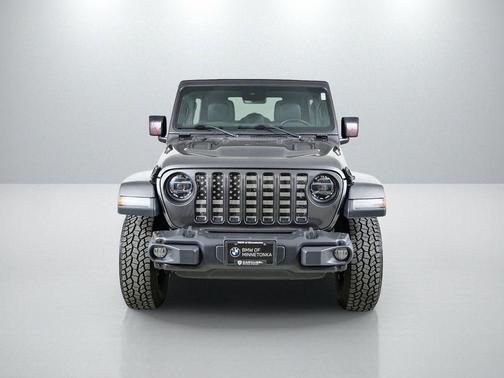 Granite Crystal Metallic Clearcoat 2019 Jeep Wrangler Unlimited Moab 4x4