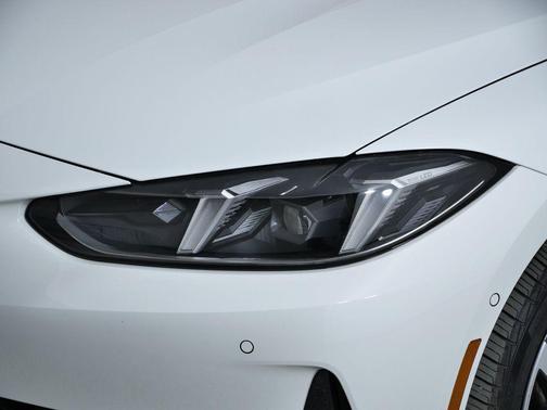 Alpine White 2025 BMW 430 i xDrive