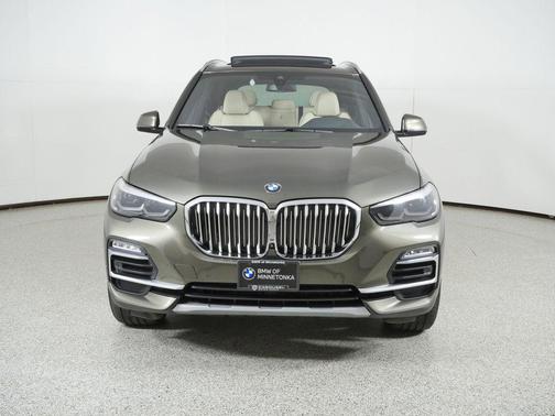 Manhattan Green Metallic 2021 BMW X5 xDrive40i