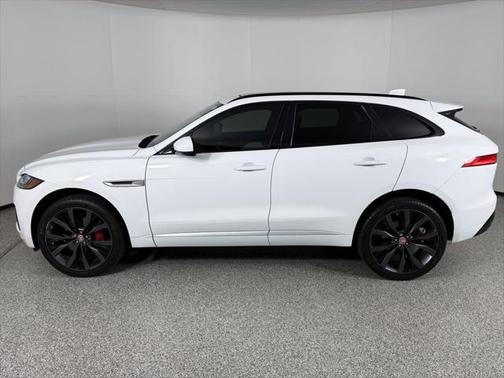 2018 Jaguar F-PACE S