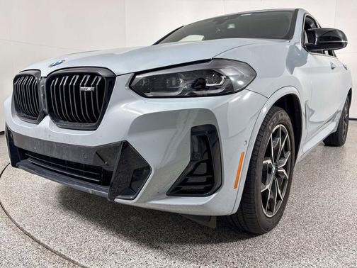 2023 BMW X4 M40i