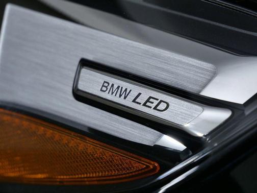 Jet Black 2025 BMW X1 xDrive28i