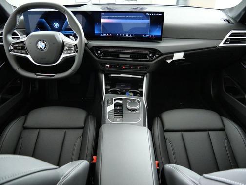 2026 BMW 330 xDrive NA