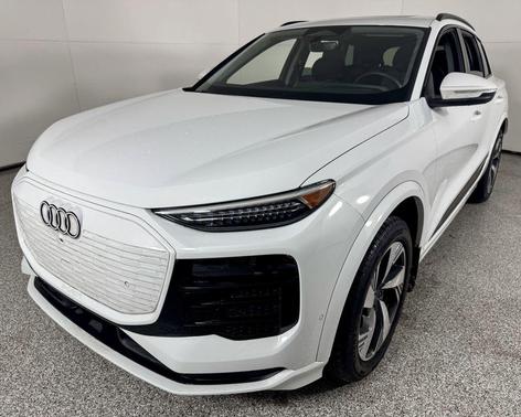 2025 Audi Q6 e-tron Premium Plus quattro