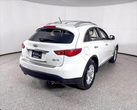 2015 INFINITI QX70 Base