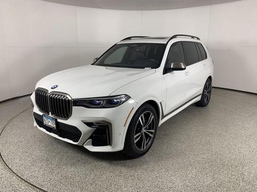 Alpine White 2022 BMW X7 M50i