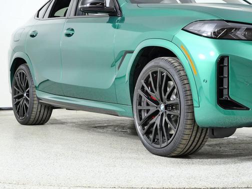 Green Metallic 2026 BMW X6 M60i