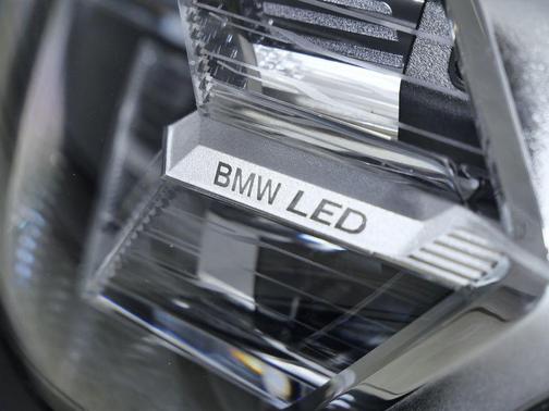 2025 BMW X4 xDrive30i