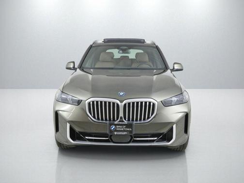 Manhattan Green Metallic 2024 BMW X5 PHEV xDrive50e