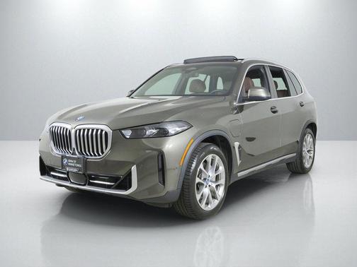 Manhattan Green Metallic 2024 BMW X5 PHEV xDrive50e
