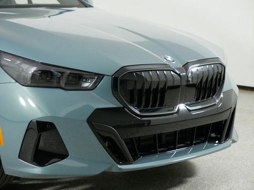 2025 BMW 530 xDrive